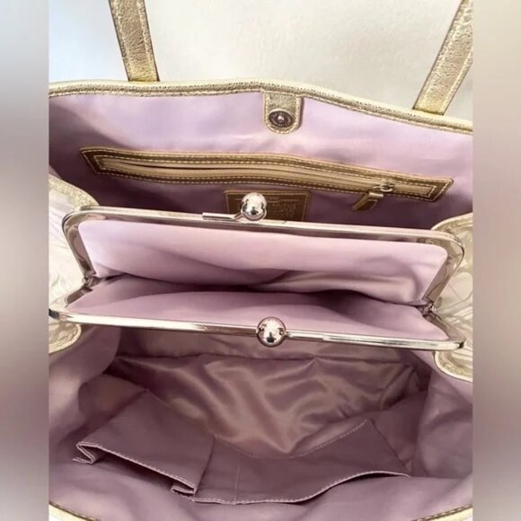 Coach Poppy Tartan Kiss lock shoulder bag Lavendar, Gold, Cream Triple Entry - Picture 4 of 8
